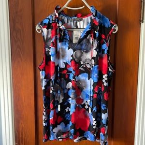 Limited floral sleeveless XL